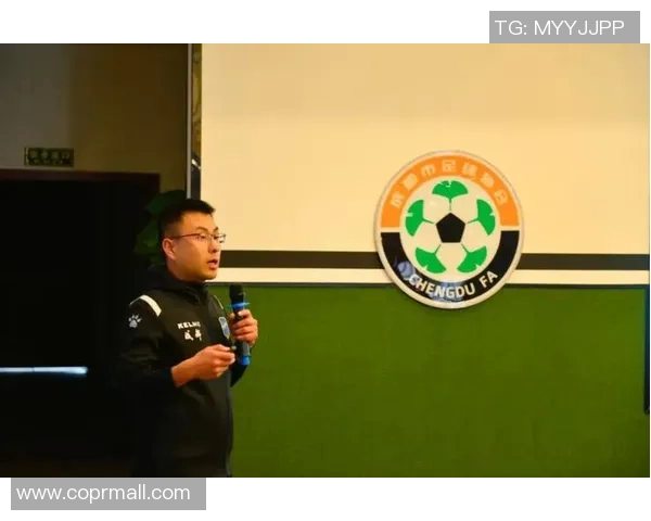 成都网球队反击打法深度解析与战术运用探讨