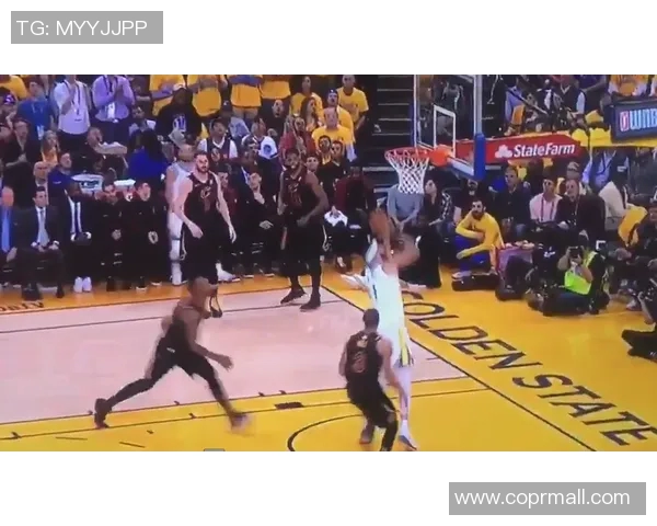 成都篮球队的快速转换战术解析与实战应用探讨 成都篮球队的快速转换战术解析与实战应用探讨