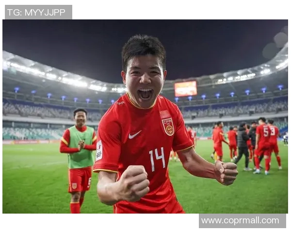 成都足球队荣登足球战术排行榜第五名展现强大实力与潜力 成都足球队荣登足球战术排行榜第五名展现强大实力与潜力