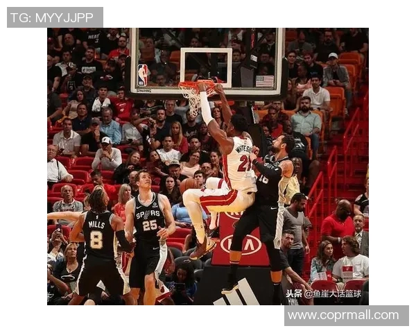 怀特塞德与格林的对决分析：谁能在赛场上占据优势