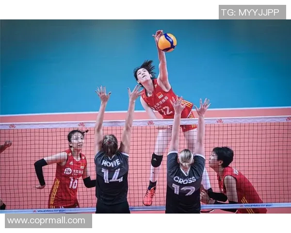 中国女排迎战加拿大队力争在国际赛场上再创辉煌